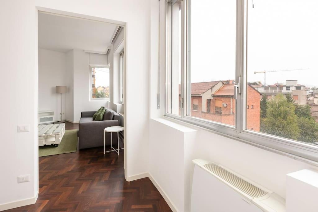 Apartamento Elegante Bilocale Porta Genova - Mirable Pm Milán Exterior foto